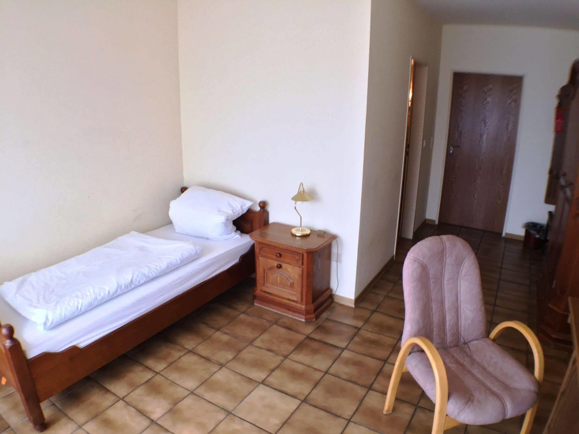 Hotel Forsthaus Alter Foerster Bad Oeynhausen Esterno foto