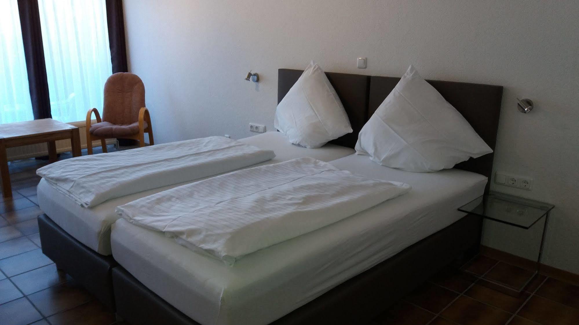 Hotel Forsthaus Alter Foerster Bad Oeynhausen Esterno foto